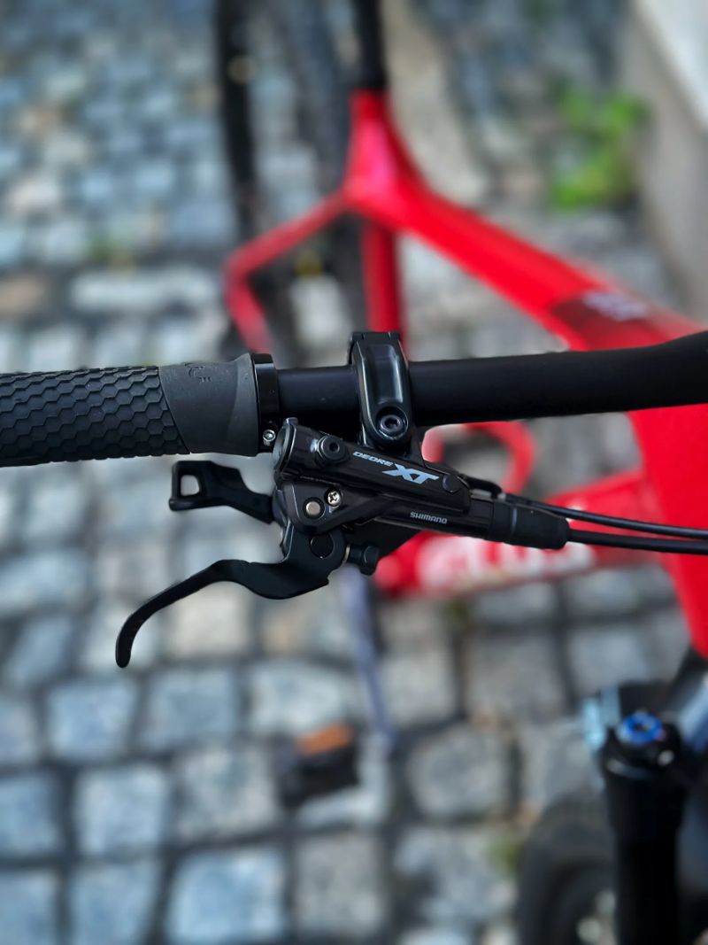 Horské kolo FOCUS RAVEN 8.8. vel L Top Stav