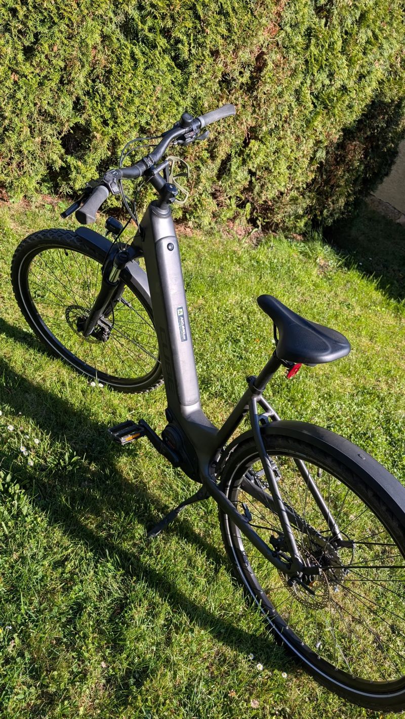 Cube Reaction Hybrid Performance 500