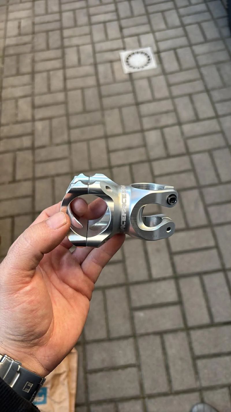 Race Face turbine 35