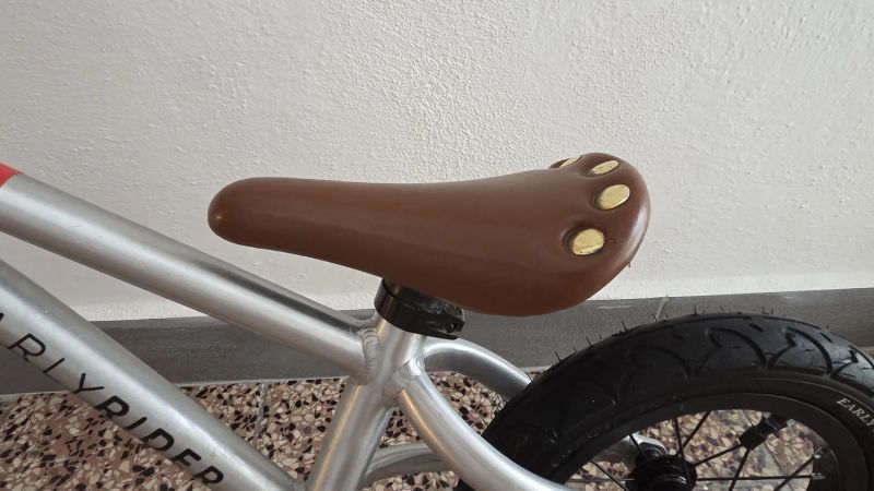 Dětské lehké odrážedlo Early Rider 