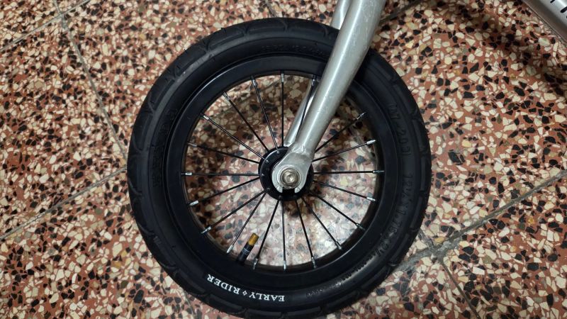 Dětské lehké odrážedlo Early Rider 
