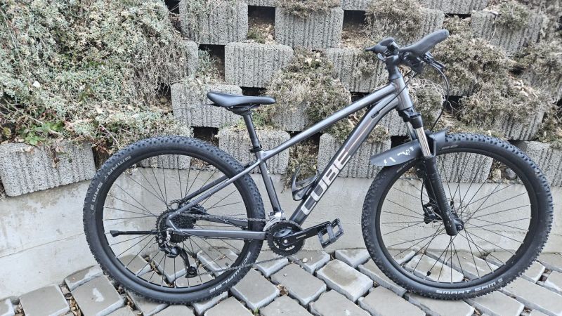 Cube AIM SL vel. S/M- barva Graphite'n'Metal 
