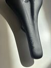 Prodám sedlo Sedlo 614 Ergowave active 2.1 (gravel) 140 mm.