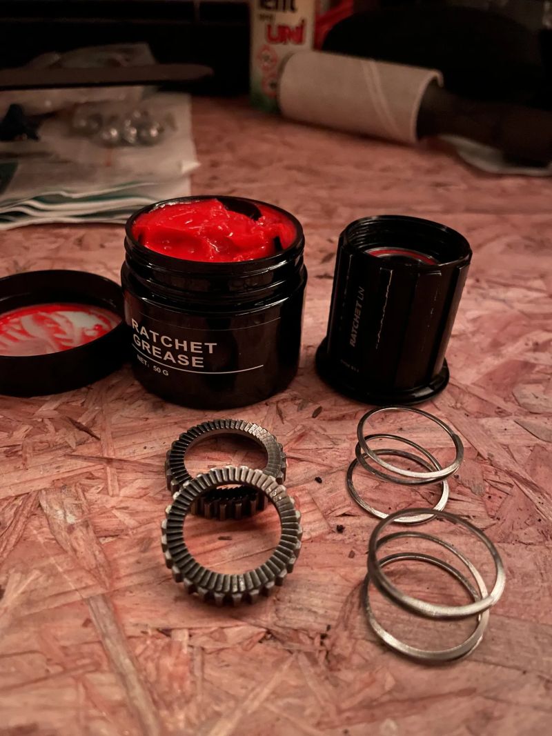 DT Swiss ořech Shimano HG ROAD, Ratchet LN, hliník + zubatky ocel 54T