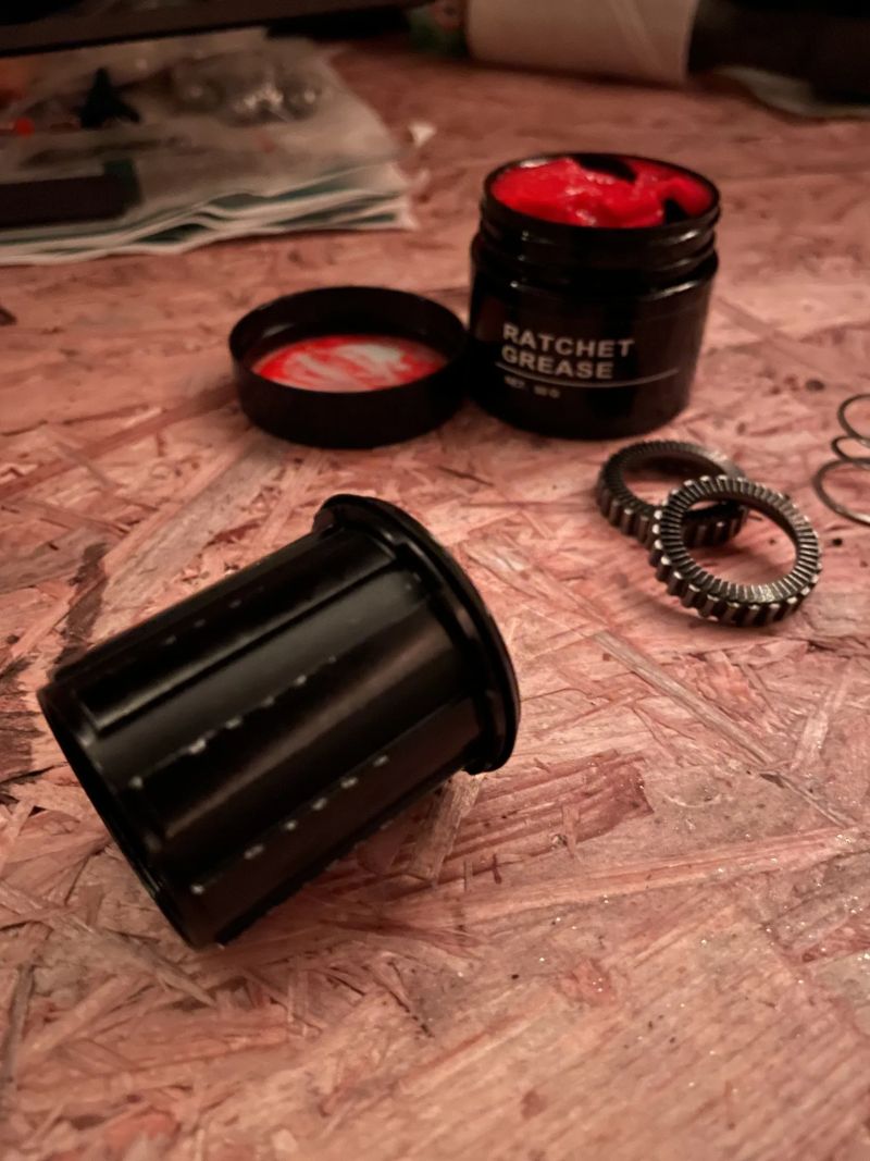 DT Swiss ořech Shimano HG ROAD, Ratchet LN, hliník + zubatky ocel 54T