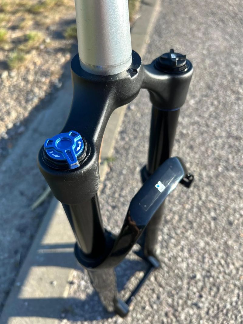 X-Fusion RC32, demont z nového kola