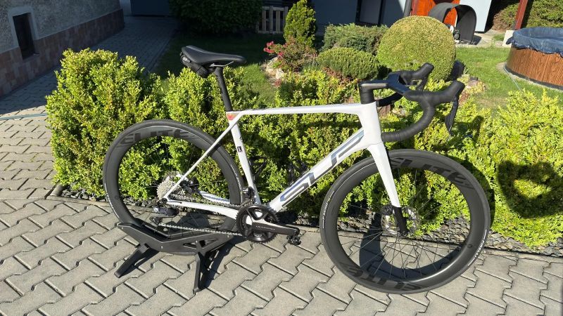 Superior X-ROAD Team Issue Di2