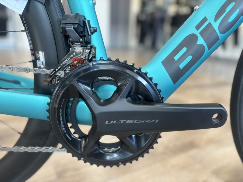 Bianchi E-Oltre Ultegra Di2 (2x12sp)