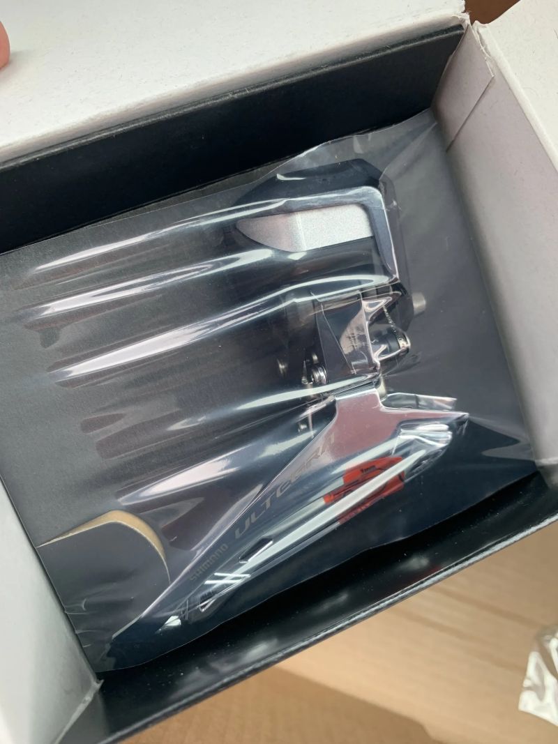 Shimano di2 přesmykač FD-R8050