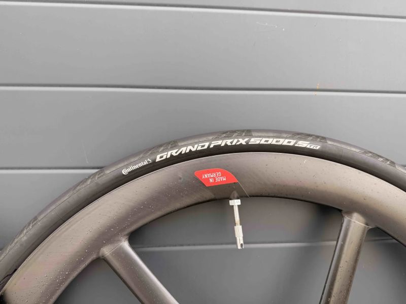 Karbonové loukotě BikeAhead BiTurbo AERO Road 