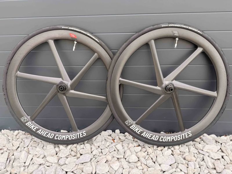 Karbonové loukotě BikeAhead BiTurbo AERO Road 