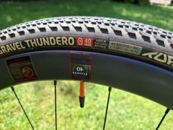 Prodám dva pláště Tufo Thundero 40mm