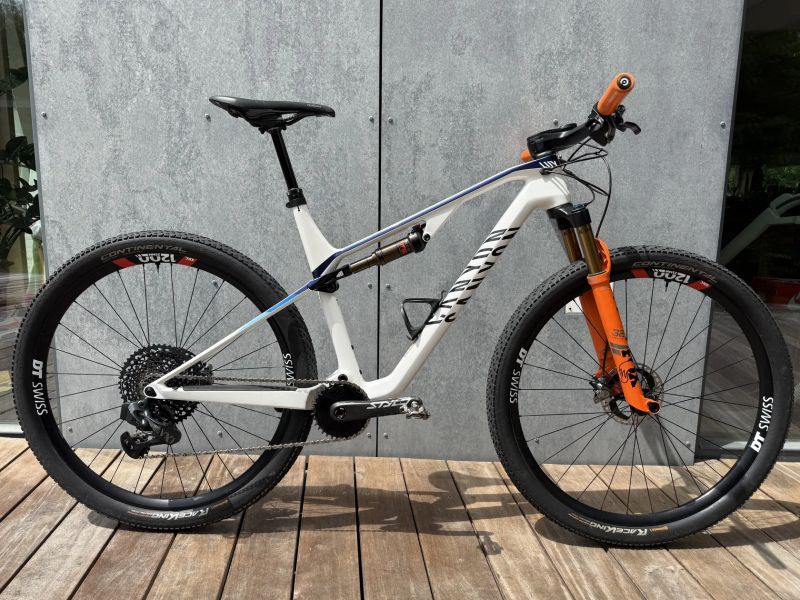 Canyon Lux