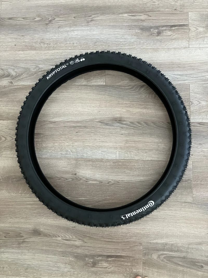 Plášť Continental KRYPTOTAL-Re Enduro Soft 27.5x2.40