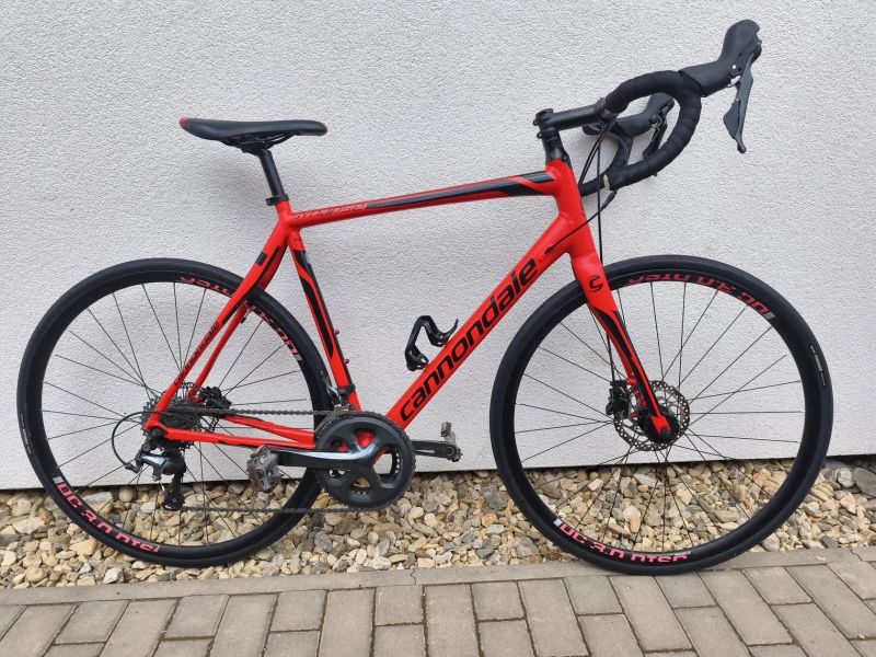 Prodám silniční kolo Cannondale synapse 