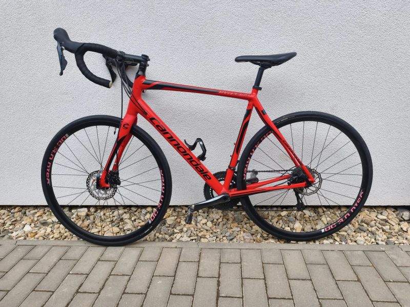 Prodám silniční kolo Cannondale synapse 