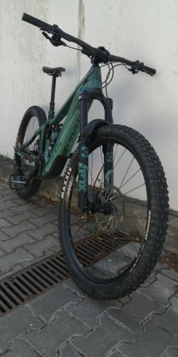 PIVOT Shuttle LT