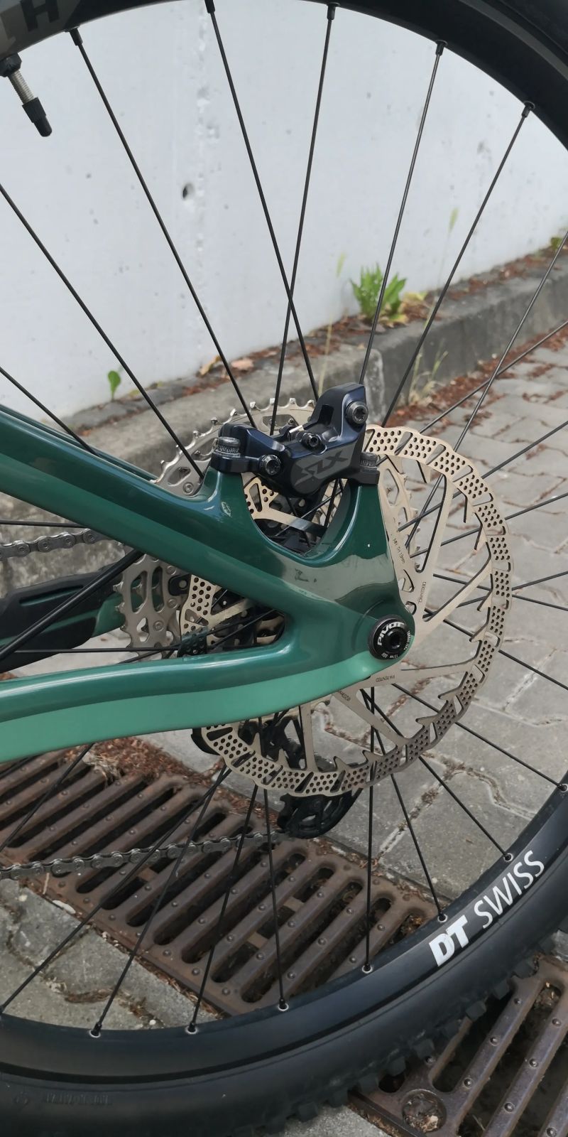 PIVOT Shuttle LT