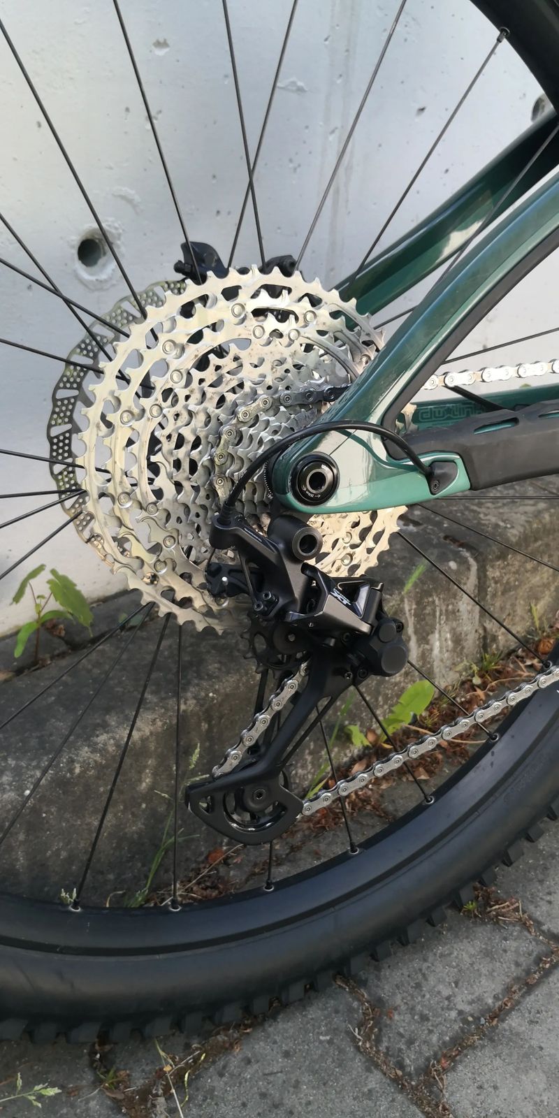 PIVOT Shuttle LT
