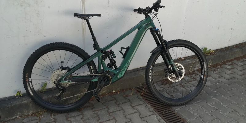 PIVOT Shuttle LT