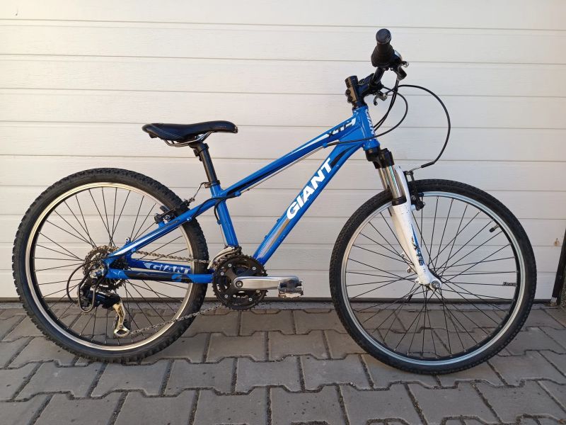 Dětské kolo Giant 24