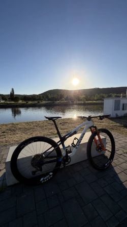 Canyon Lux World Cup CFR Team