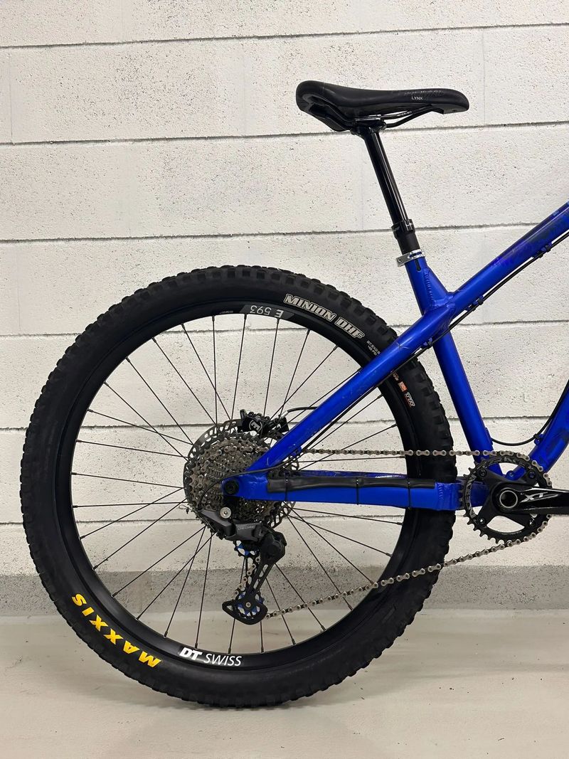 Custom Enduro kolo Dartmoor Hornet - TITLE doplňky