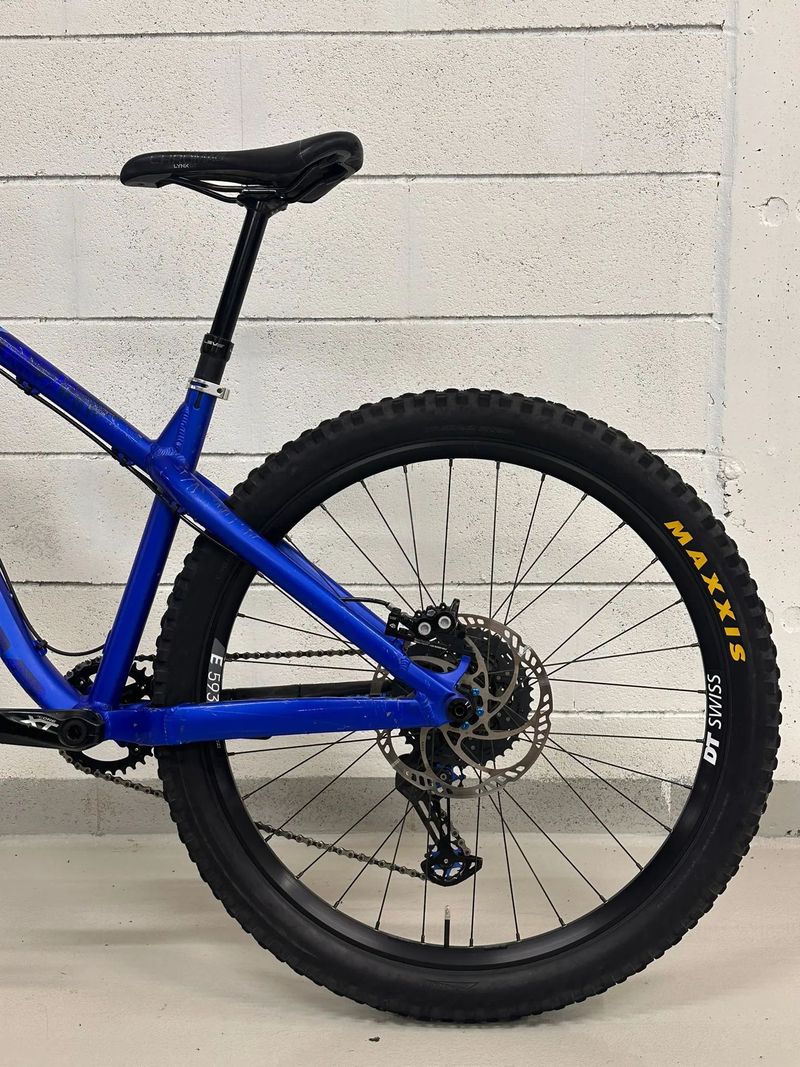 Custom Enduro kolo Dartmoor Hornet - TITLE doplňky