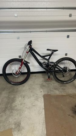 Specialized Demo 8