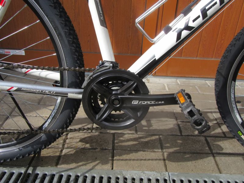 X FACT MISSION ALU, vel. rámu 19"