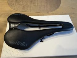 Sedlo Selle Italia SLR Superflow Boost