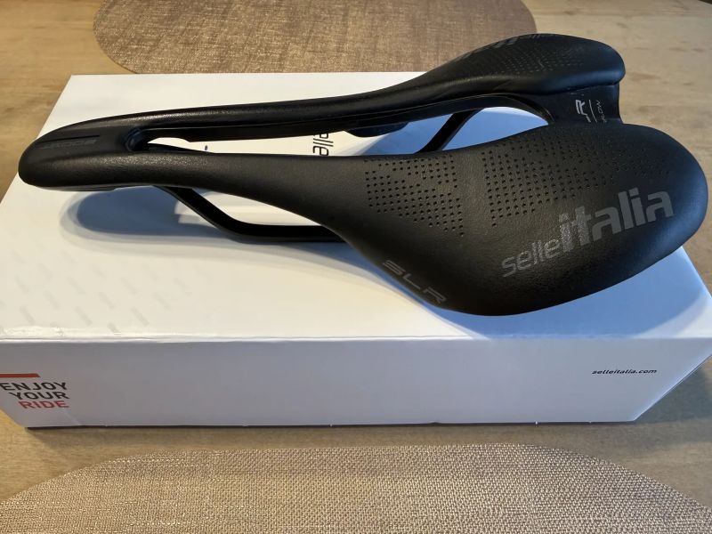 Sedlo Selle Italia SLR Superflow Boost