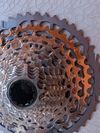 Prodám 13rychlostní gravel sadu SRAM Rival XPLR AXS E1 (Přehazovačka + Kazeta)