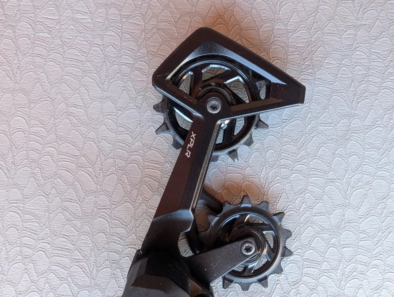 Prodám 13rychlostní gravel sadu SRAM Rival XPLR AXS E1 (Přehazovačka + Kazeta)
