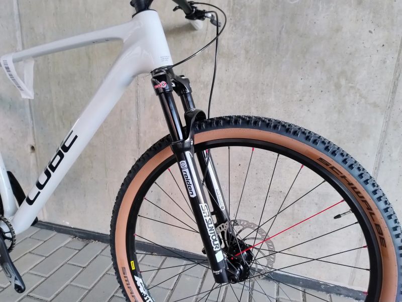 Cube Reaction C:62 Race ONE (karbon) - vel. 20"