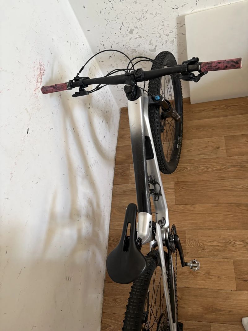 Lux trail CF 7