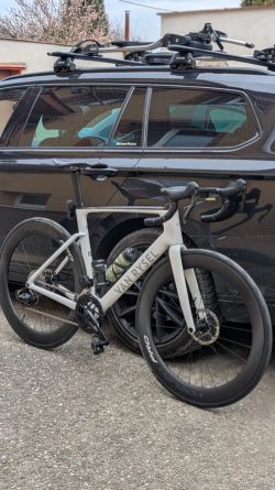 Van Rysel RCR-R Sram Rival AXS