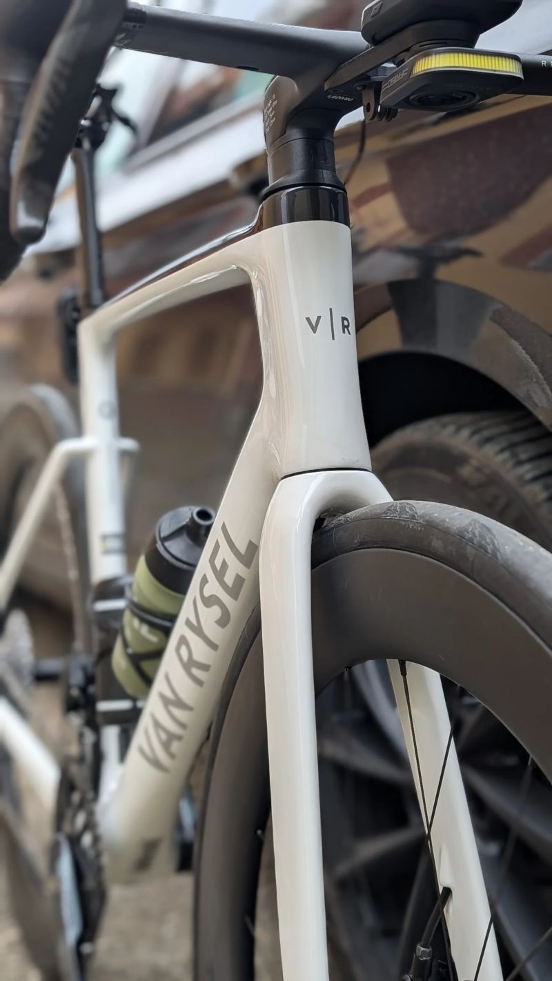 Van Rysel RCR-R Sram Rival AXS