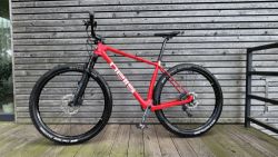 Pells Duke race red