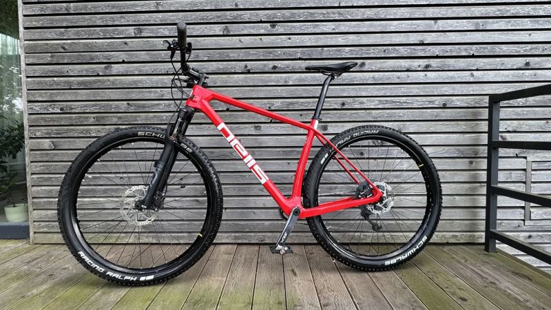 Pells Duke race red
