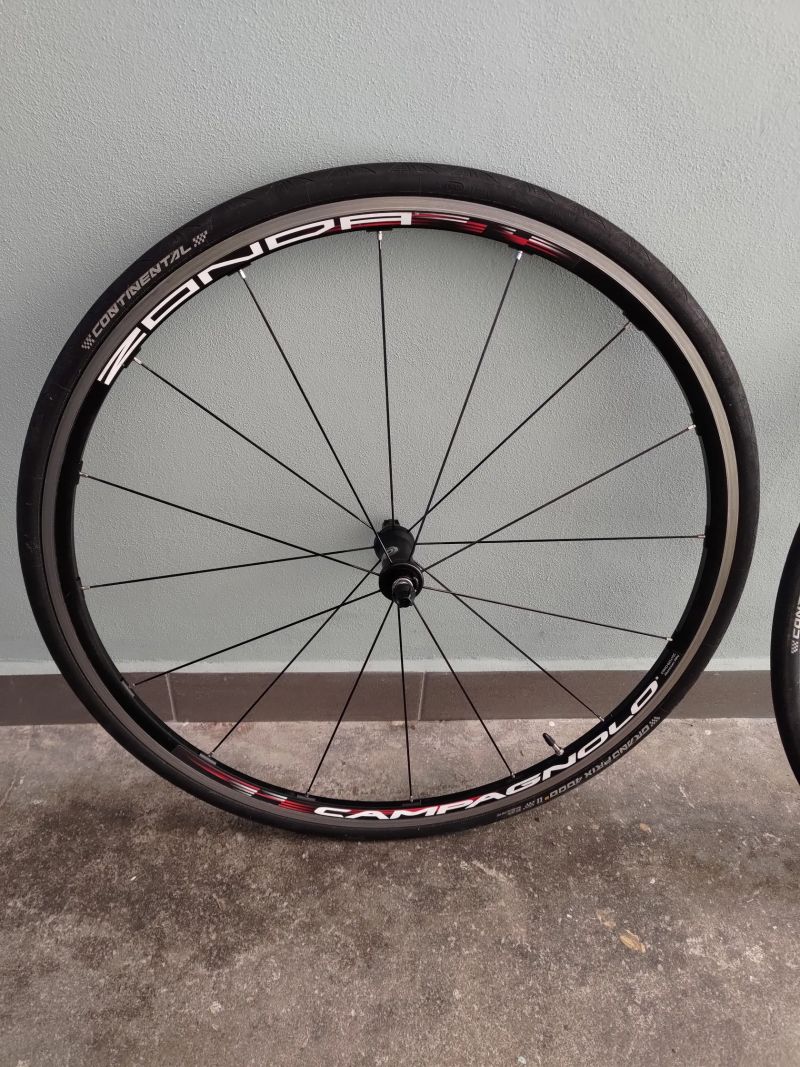 Prodám Campagnolo Zonda C15