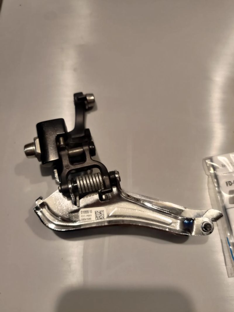 Prodám sadu Campagnolo Potenza