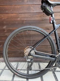 Merida Silex 700 + Mavic Aksium Elite Evo UST Disc CL 28" silniční