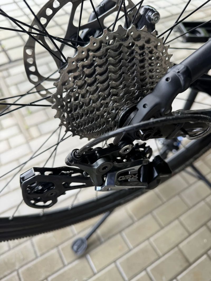 Merida Silex 700 + Mavic Aksium Elite Evo UST Disc CL 28" silniční
