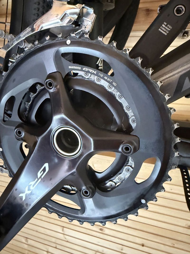 Merida Silex 700 + Mavic Aksium Elite Evo UST Disc CL 28" silniční
