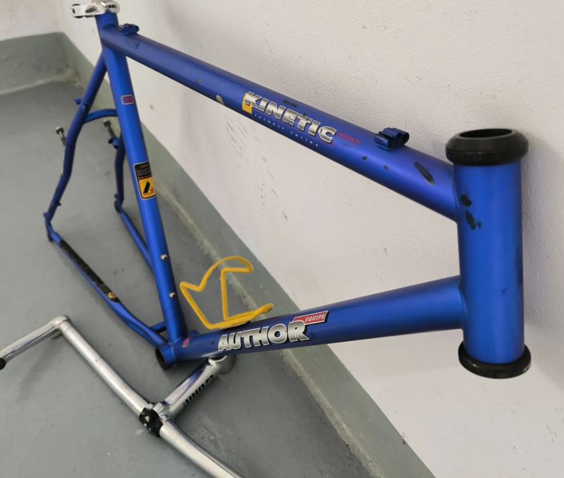 Author Kinetic Cr-Mo 26 rám 