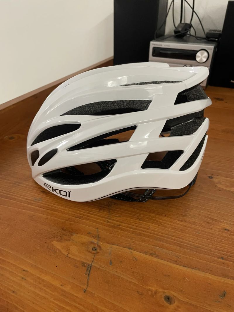 Přilba EKOI CORSA LIGHT Bílá