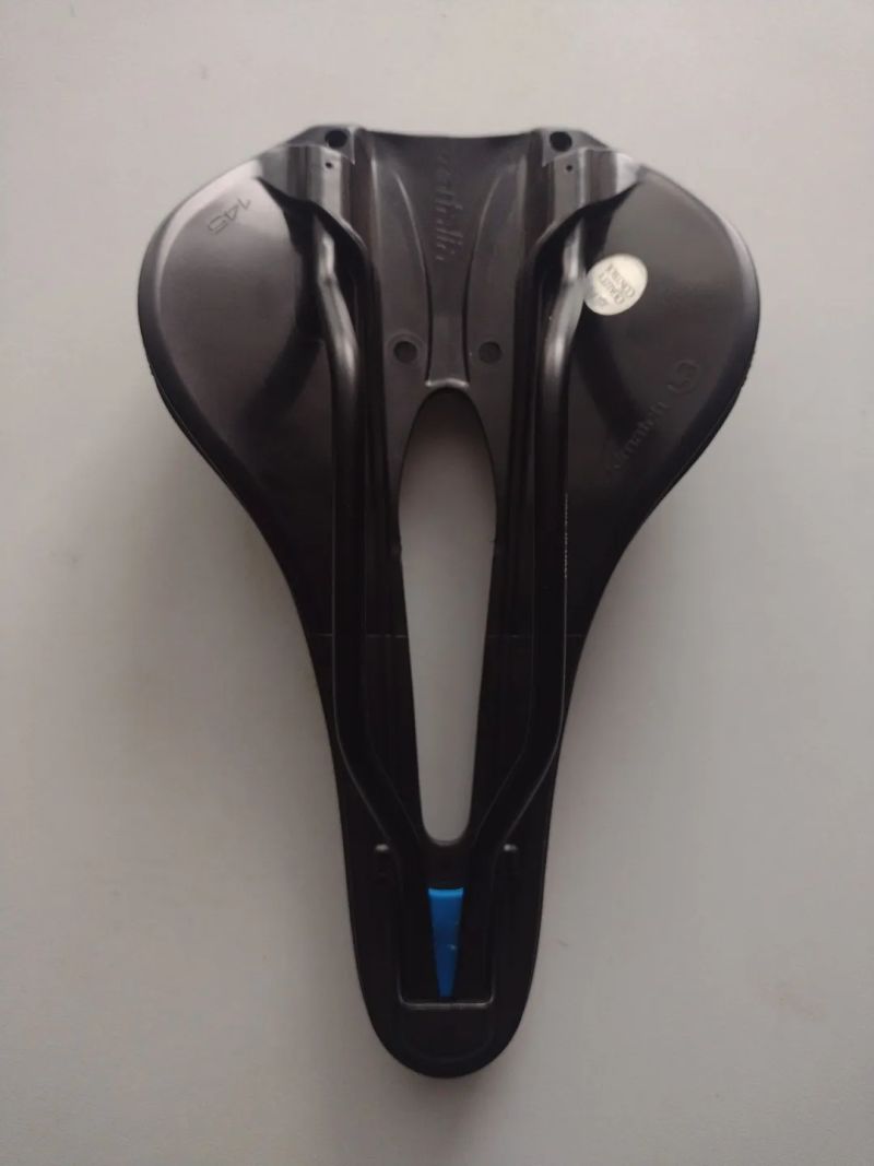 Prodám Nové sedlo Selle Italia Novus Boost X-Cross Superflow