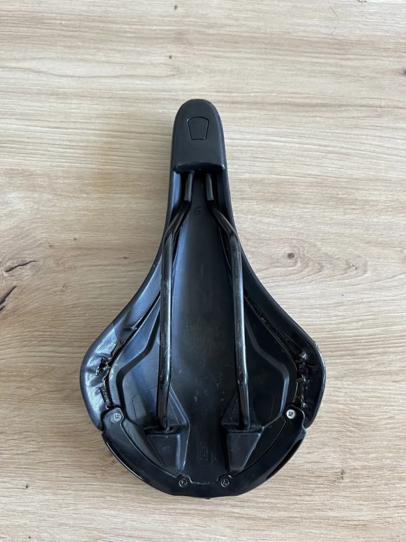 Sedlo Kellys Splitstream 