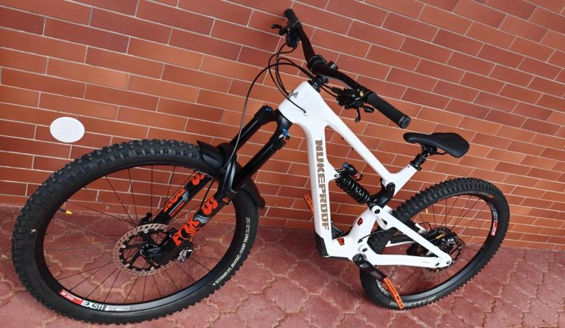 Nukeproof Mega MK4 carbon 290 "L"